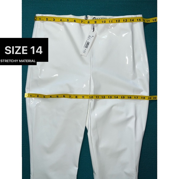 Alice + Olivia Maddox Vegan Leather Off White Skinny Legging Pant - Picture 13 of 16